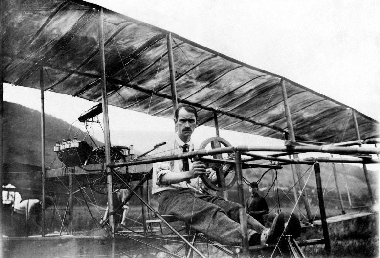 Glenn Curtiss on July 4, 1908. Courtesy of Wikipedia.