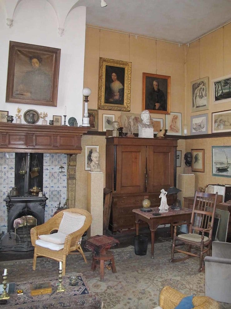 Hoekje van het privéatelier zoals het in 1871 voor het eerst werd ingericht door kastelein Hendrik Jacobus Scholten in het pand aan de Bakenessergracht 84. (bron: teylersmuseum.nl) Hoekje van het privéatelier zoals het in 1871 voor het eerst werd ingericht door kastelein Hendrik Jacobus Scholten in het pand aan de Bakenessergracht 84. (bron: teylersmuseum.nl)