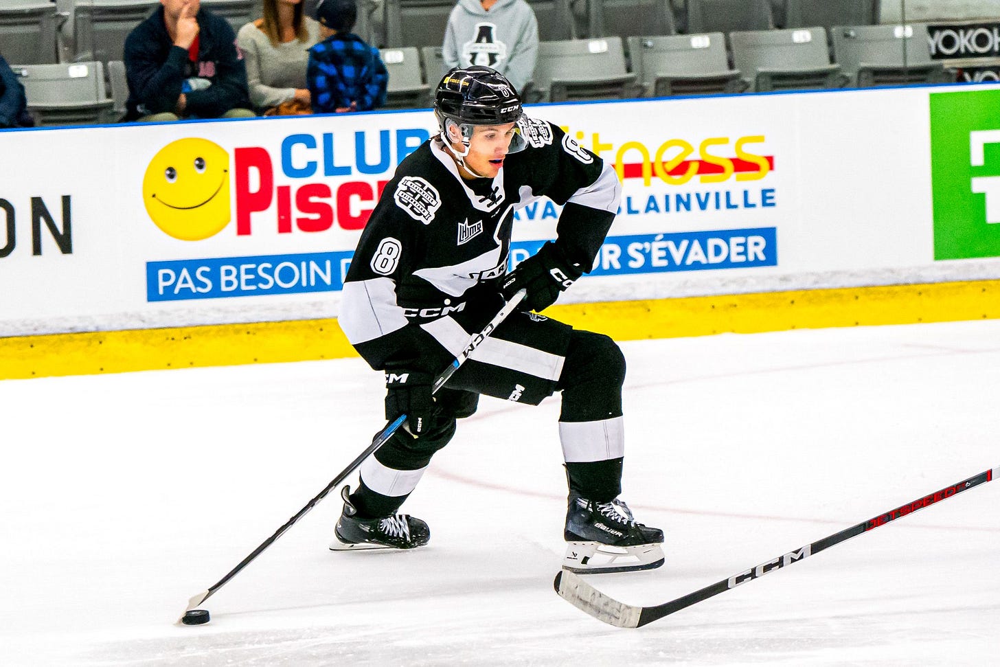 BLB_CarbonneauJustin_20242025_Action_1.jpg