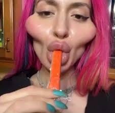 Who doesnt love girls with cheekbones and big lips 😂😂😂, ., Follow  @mewing_memes 😤, Follow @mewing_memes 😤, ., Thanks @likwiidgruv for  sharing the clip!, ., ., ., ., ., ., ., ., ., ., ., ., ., ., ., ., ...