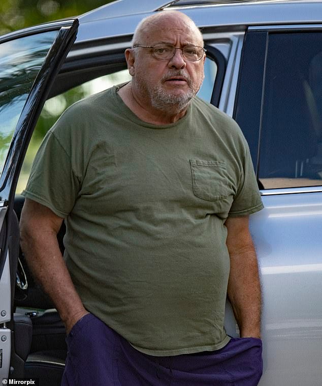 Jeffrey Epstein's housekeeper takes the stand in Ghislaine Maxwell trial |  Daily Mail Online