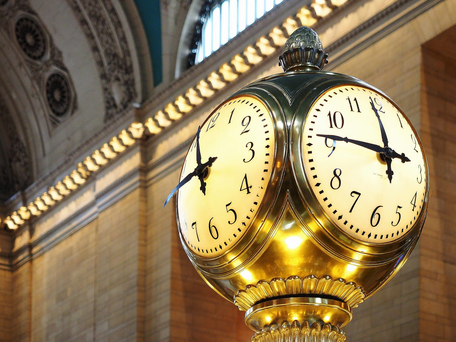 Grand Central Terminal's "Golden" Concourse Clock is Valued Up to $20  Million | Viewing NYC