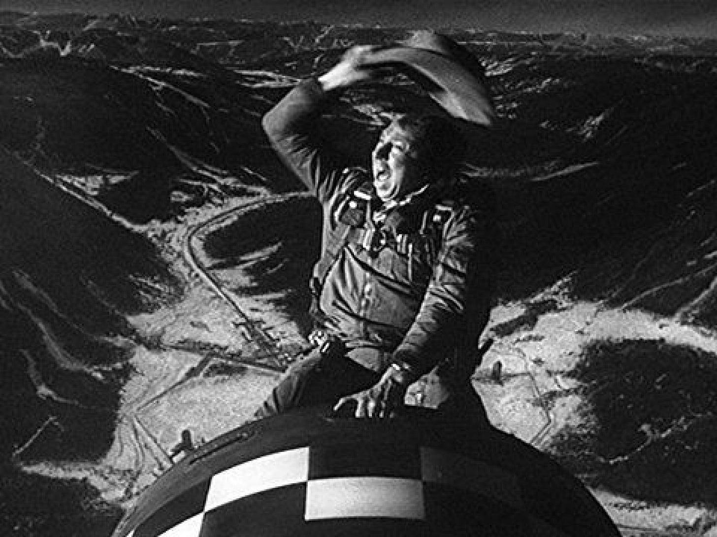 https://d.newsweek.com/en/full/652339/strangelove.jpg?w=1600&h=1200&q=88&f=5301b33793b886e4b26737ab0d4f25d3