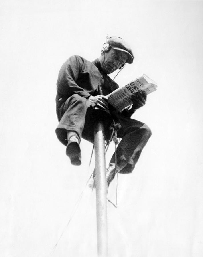 Alvin "Shipwreck" Kelly literally sits on a pole. Alvin "Shipwreck" Kelly literally sits on a pole.