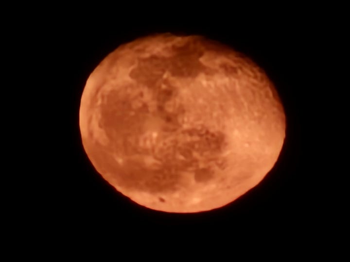 Red Moon photos taken on the Samsung Galaxy S23 Ultra 100x Space Zoom.