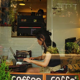 The Black Sheep & the Laptop Girl