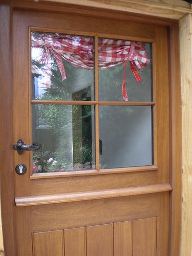Red Gingham Blind Red Gingham Blind