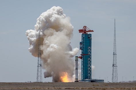 Zhuque-3's first-stage booster performing the static fire test.