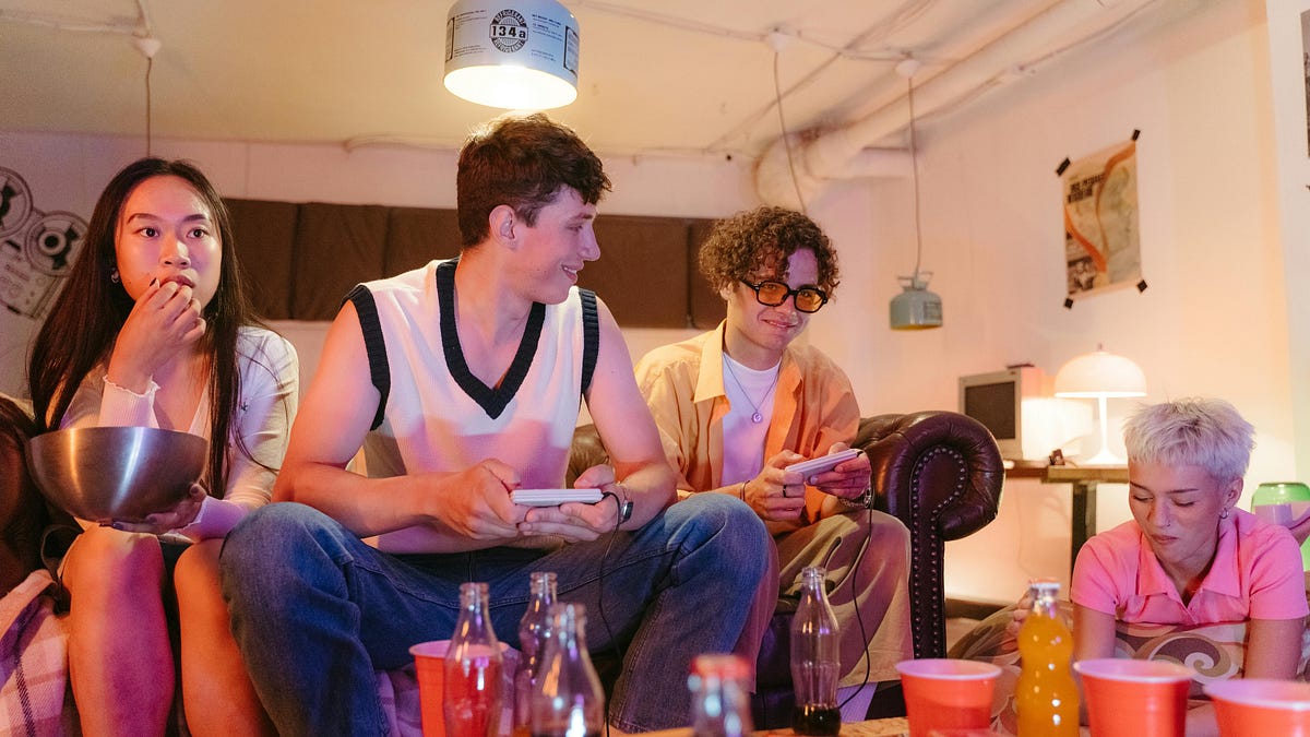 Gen-Alpha Will Kill Booze Culture - And Replace It With Fandom