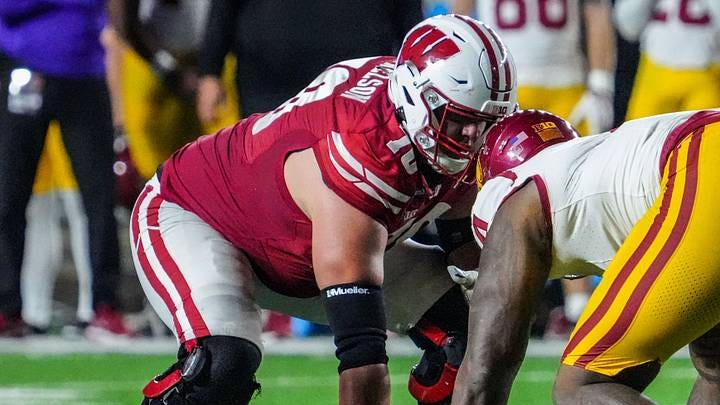 Wisconsin Badgers offensive lineman Barrett Nelson. Wisconsin Badgers offensive lineman Barrett Nelson.