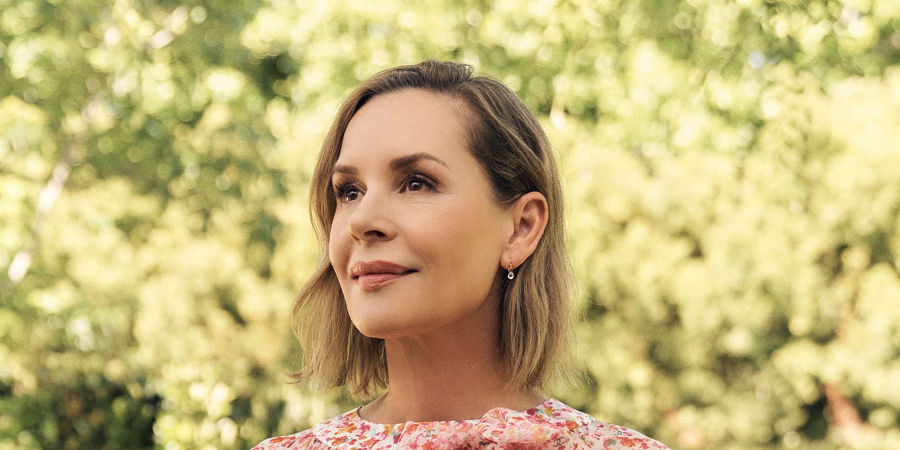 Embeth Davidtz on "Don't Let's Go to the Dogs Tonight," Crafting her Directorial Debut, Lessons from Spielberg, & More