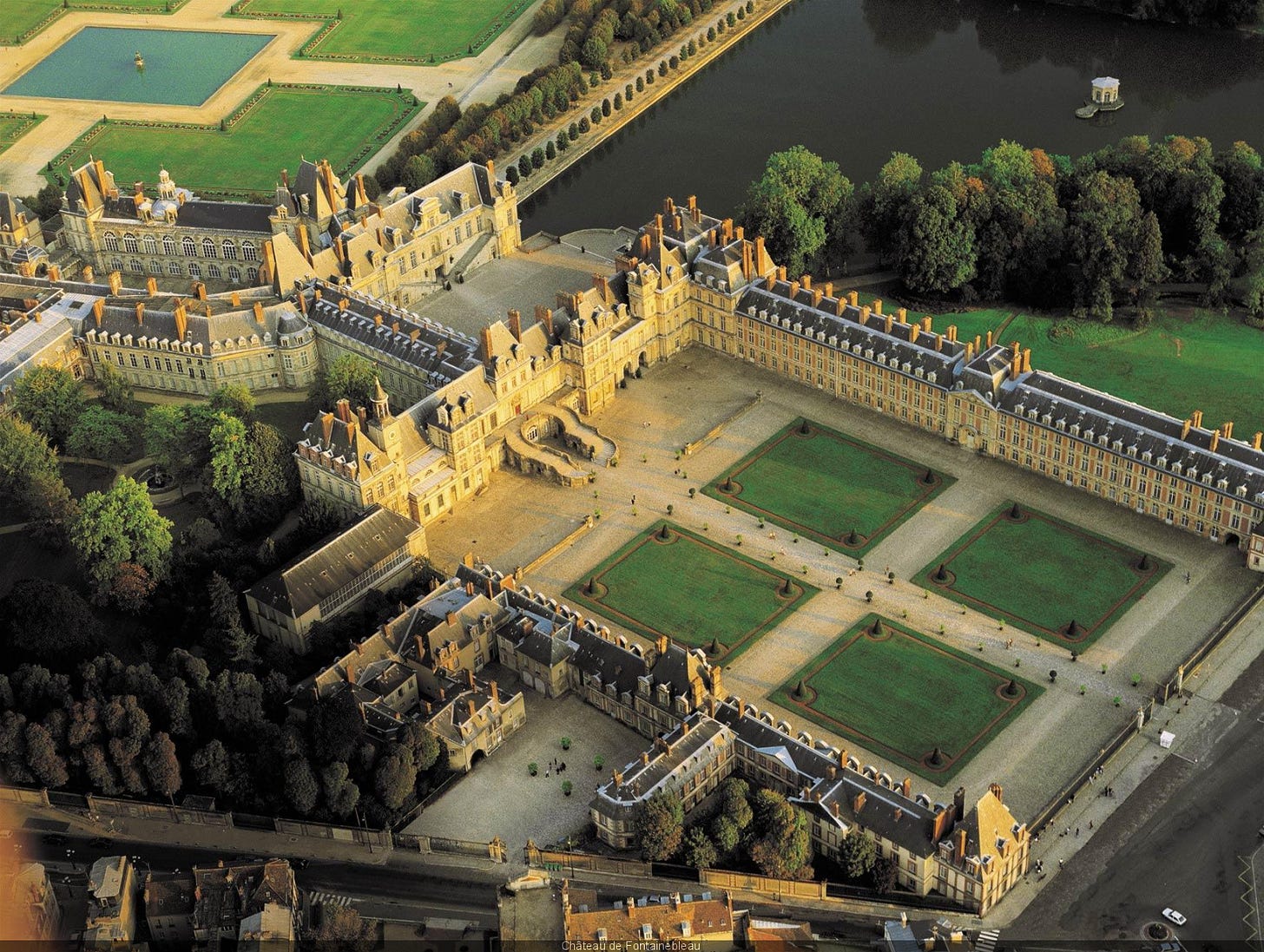 Château De Fontainebleau, Fontainebleau, France : r/castles