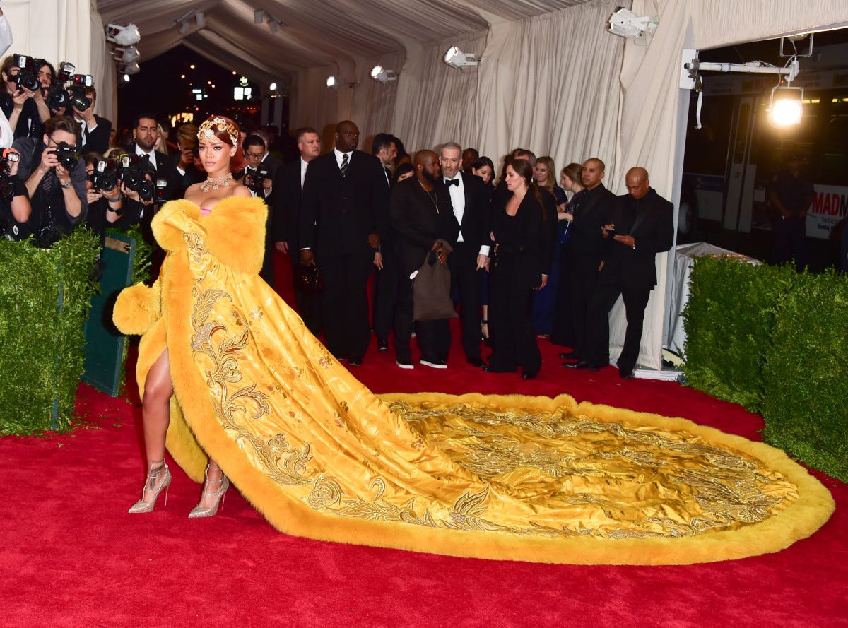Chinese Couturier Guo Pei Reveals How Rihanna Ended Up Wearing Her Gown to  the Met Gala - Fashionista