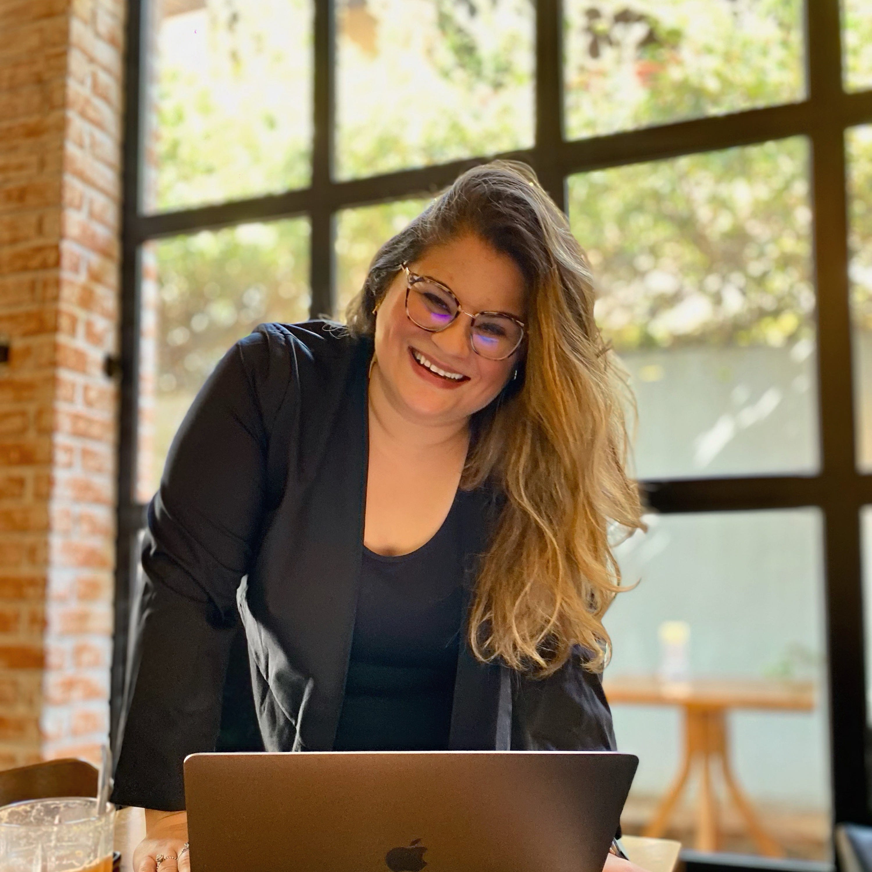 me conta uma história? por @agabiescreve