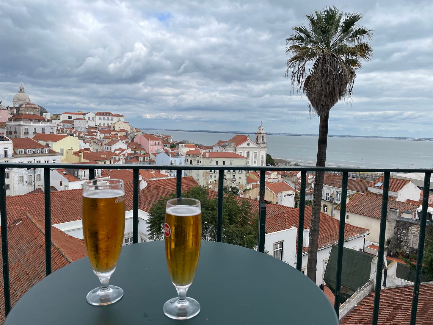 Carb loading with beer before the EDP Lisbon Half Marathon