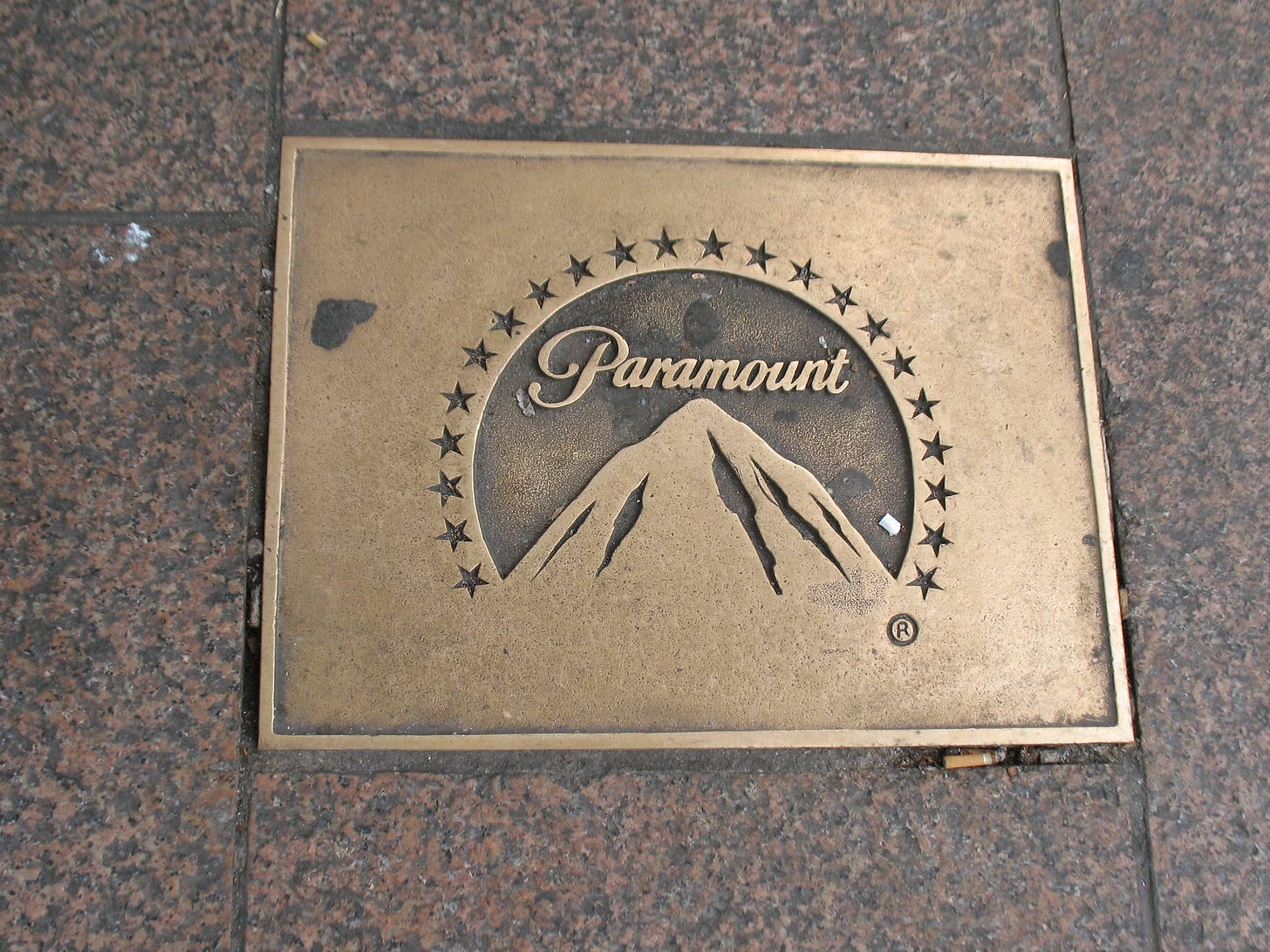 Paramount logo