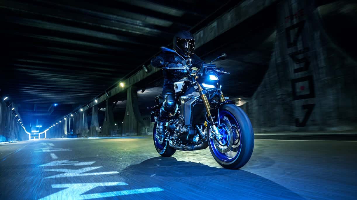 2024 Yamaha MT-09: Efsanenin Evrimi ve Gerçekleri 2024 Yamaha MT-09: Efsanenin Evrimi ve Gerçekleri