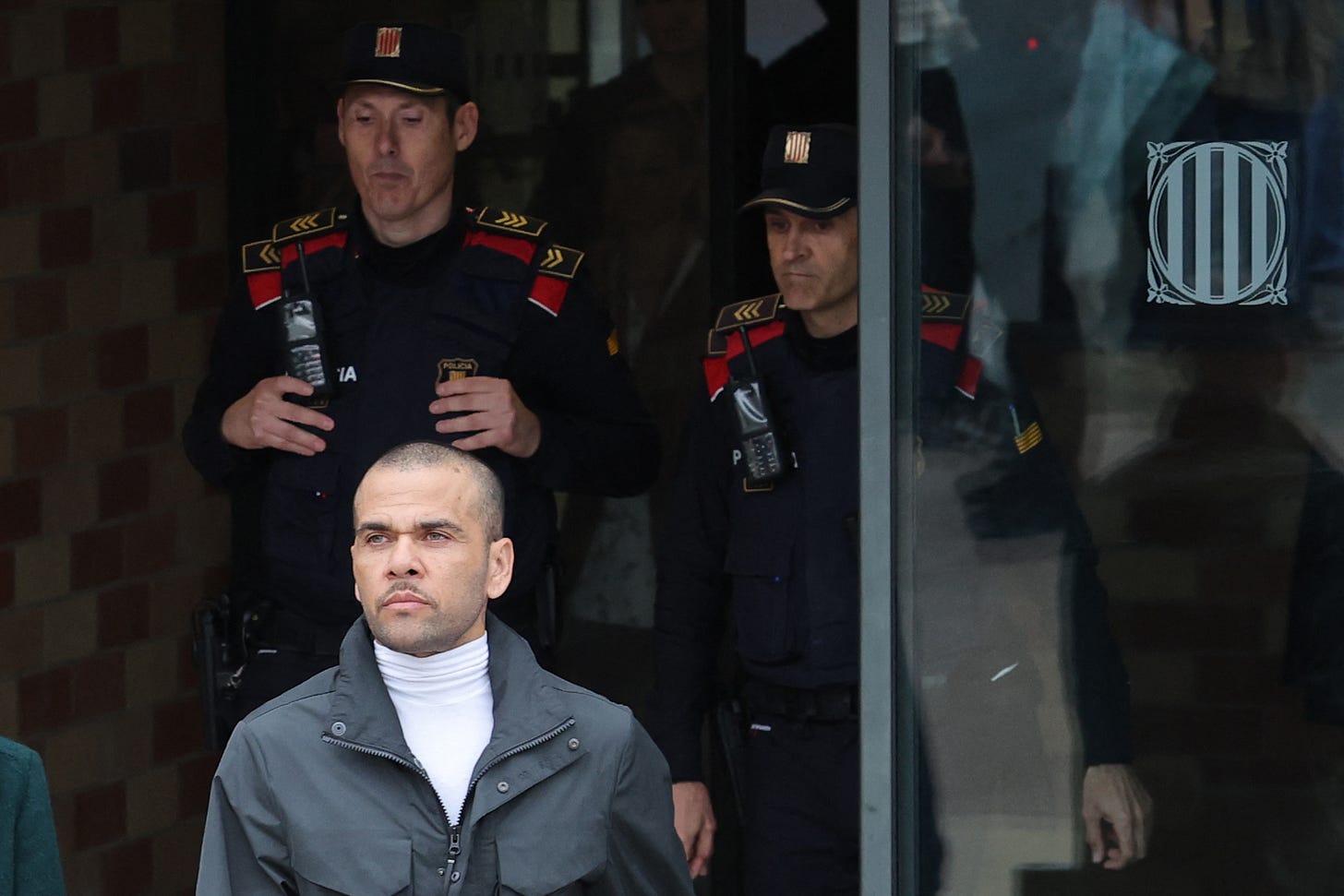 Dani Alves, absuelto: las vallas de la civilización | España