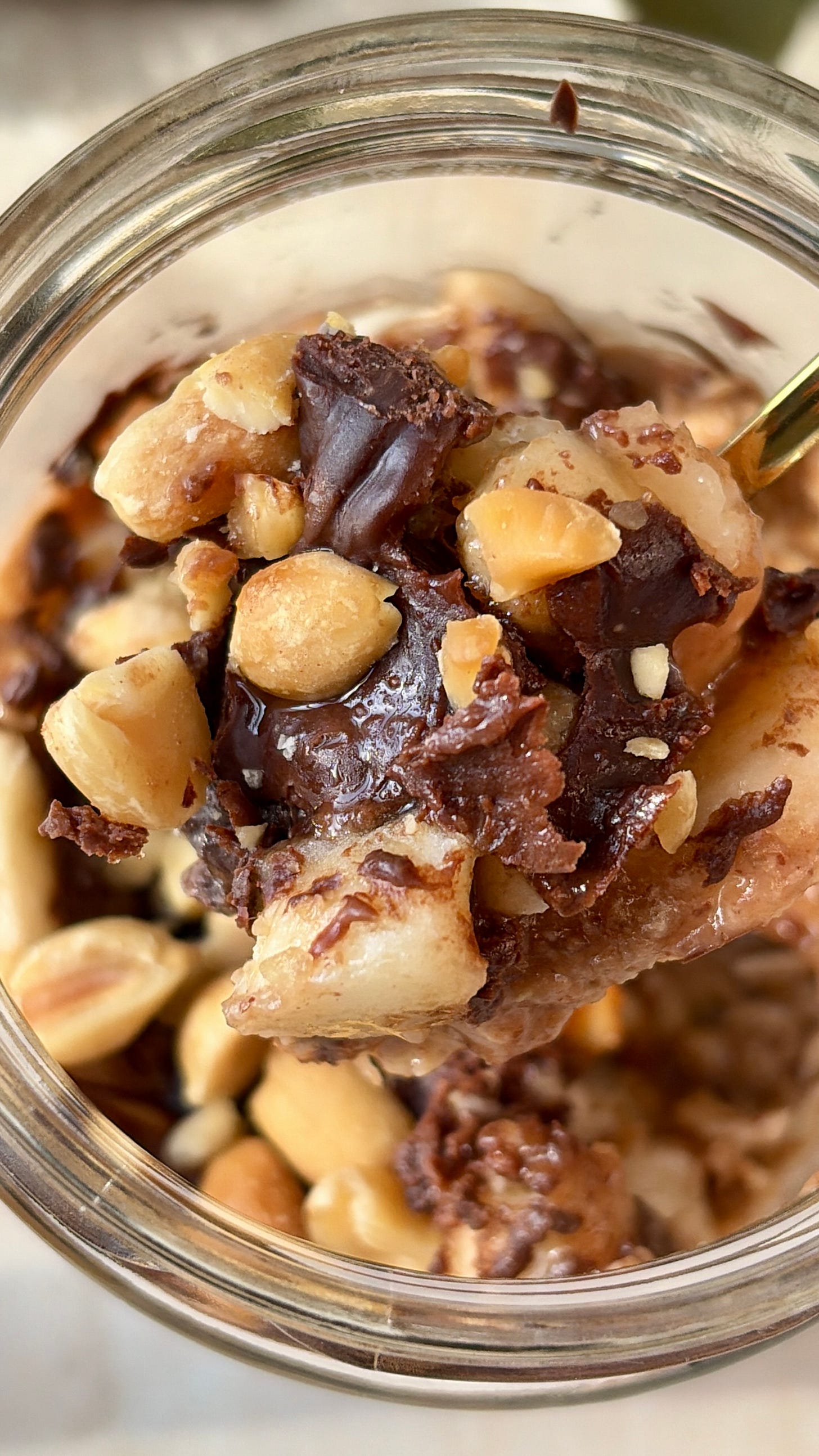 Nourishing Dark chocolate snickers overnight oats Nourishing Dark chocolate snickers overnight oats