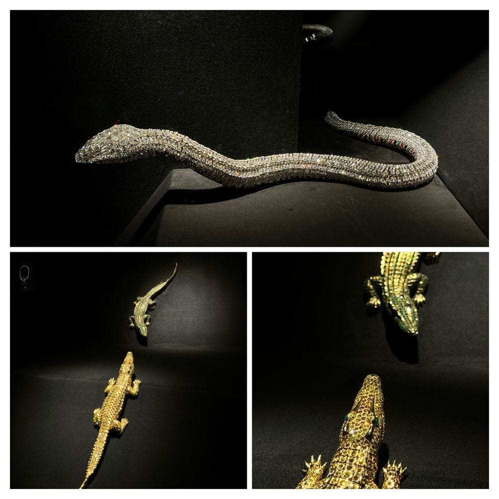 Collar de Serpiente y Collar de Cocodrilos de María Félix en la exhibición de Cartier. Fotos @LightRich