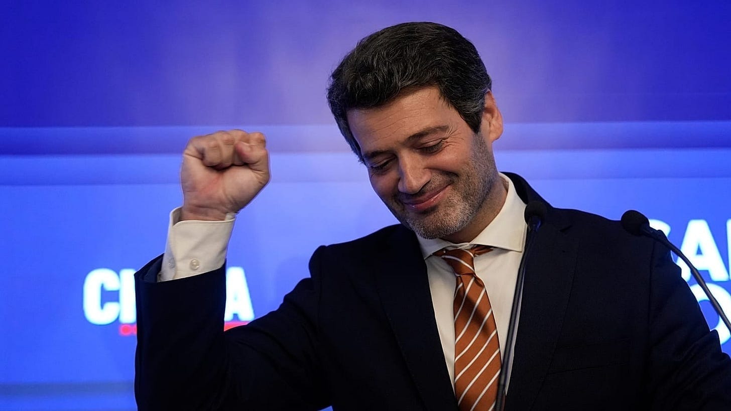 André Ventura não queria, mas vai mesmo ser candidato à Presidência da  República | Euronews