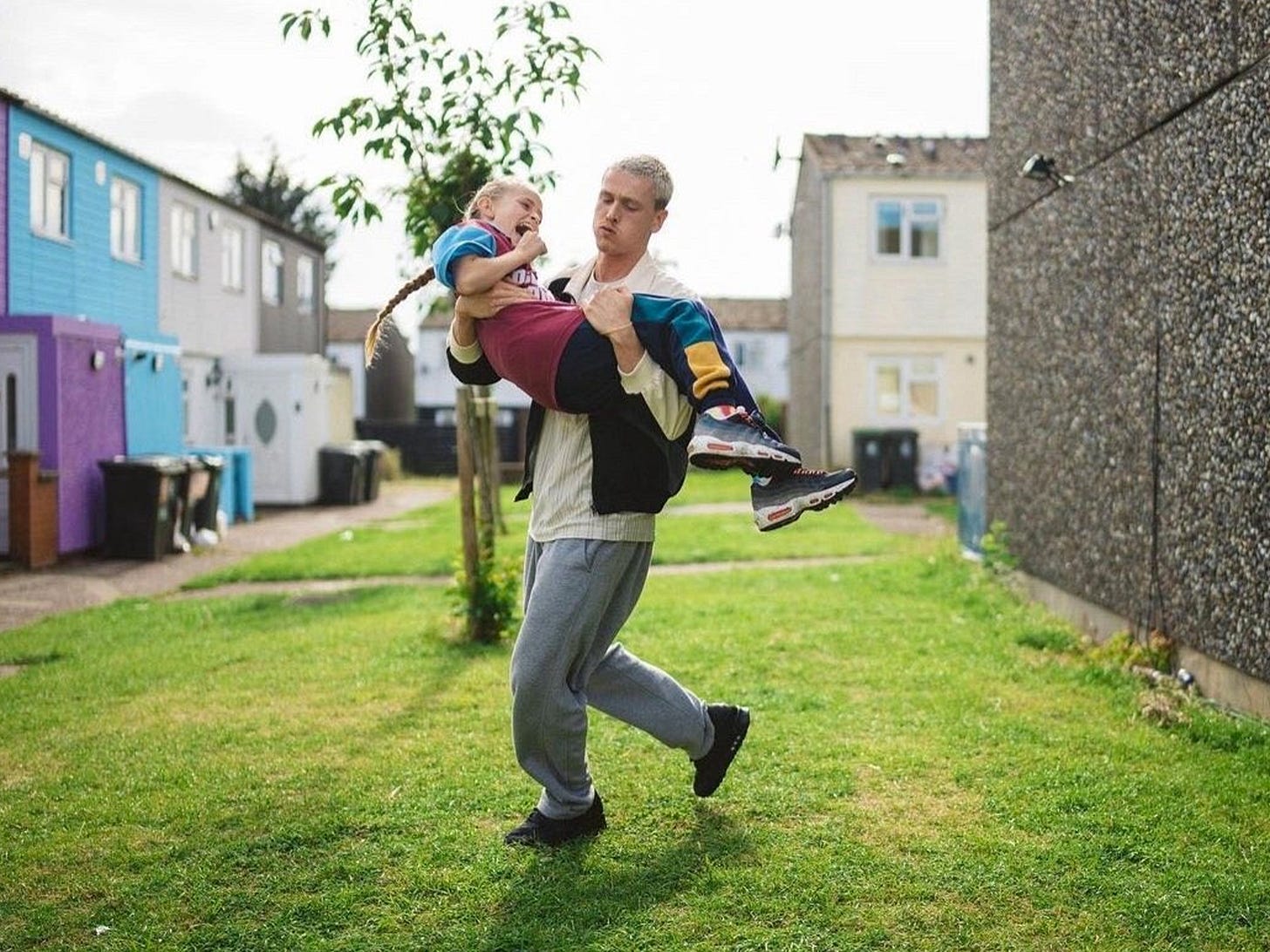 Scrapper review - home alone, but then Dad turns up