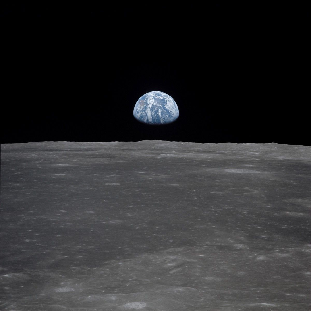 Earth above the Moon's horizon Earth above the Moon's horizon