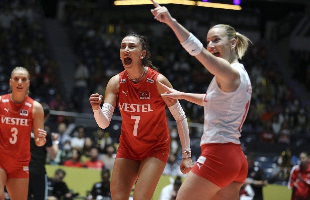Turkey's women's volleyball team secures World Cup victory, qualifies for Olympics Turkey's women's volleyball team secures World Cup victory, qualifies for Olympics