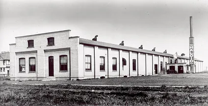 哈洛伊德的第一座建筑