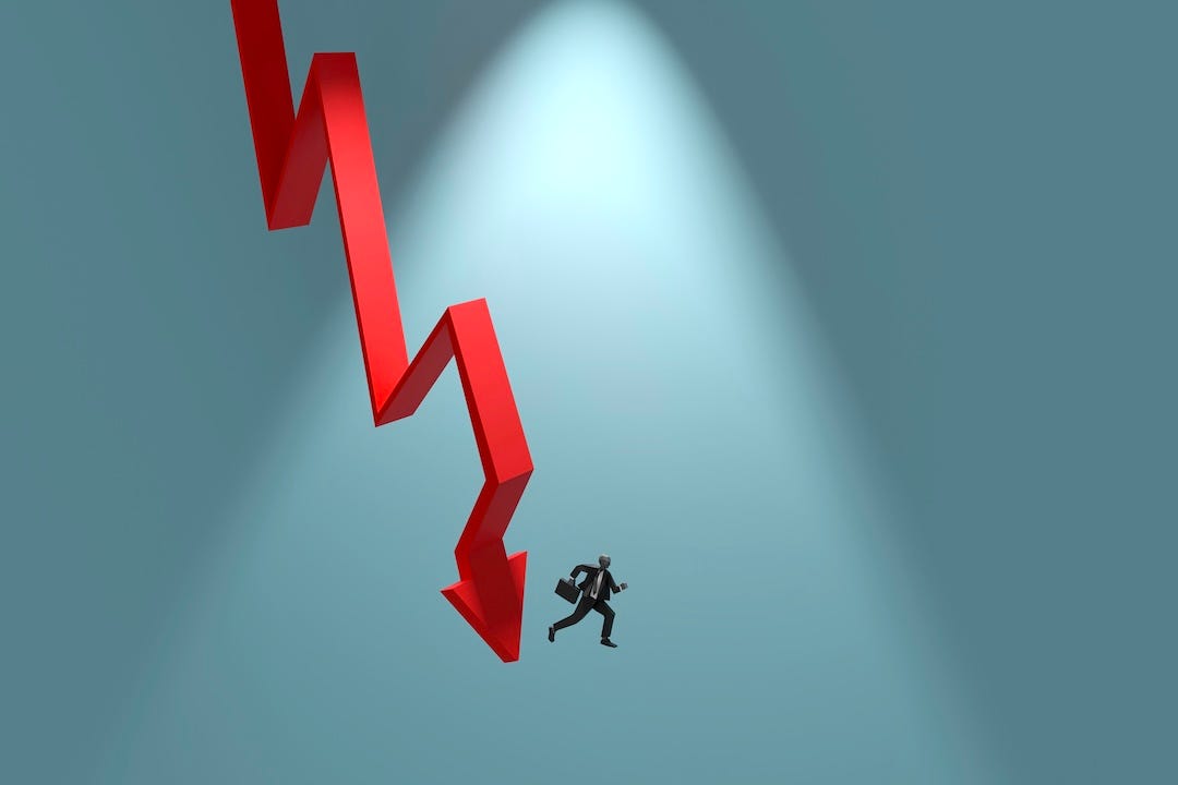 Average salaries at Chinese mainland-listed brokerages fell for a second year running in 2023. Photo: VCG