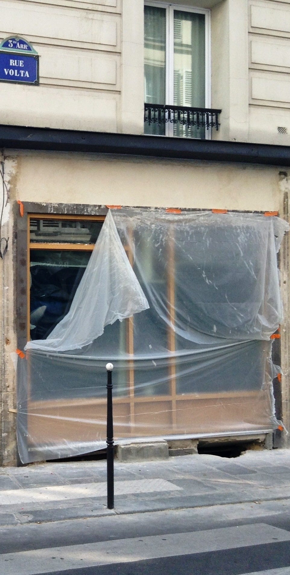 MyFrenchLife™ - La Jeune Rue - unfinished work -  paris - gentrification