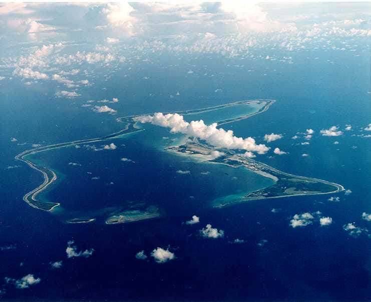 https://upload.wikimedia.org/wikipedia/commons/f/f4/Diegogarcia.jpg