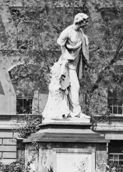 William Pitt statue at the Orphan Asylum, Charleston, 1865. William Pitt statue at the Orphan Asylum, Charleston, 1865.