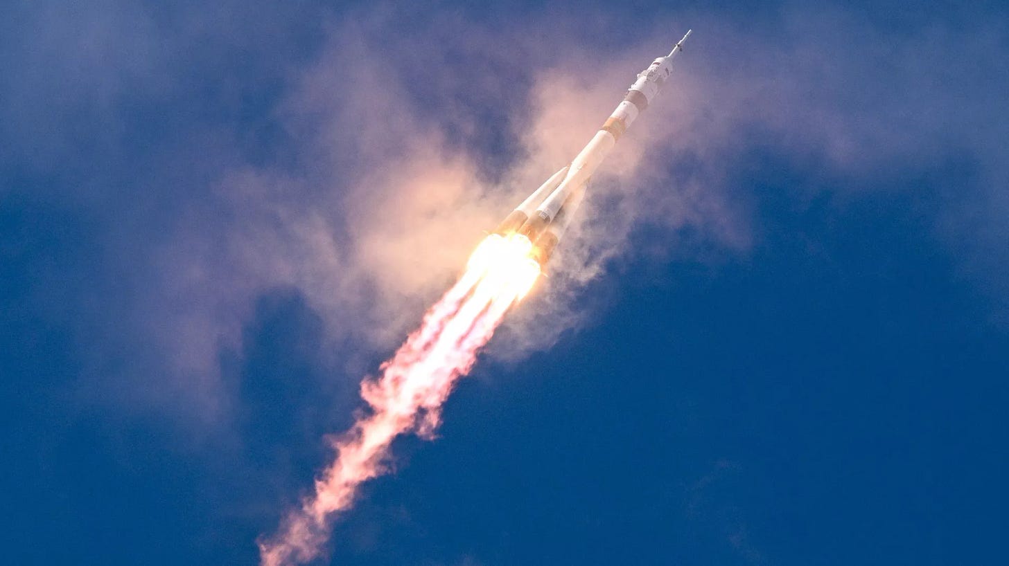 The Soyuz-2.1a launch vehicle carrying the Soyuz MS-25 spacecraft for the new International Space Station (ISS) crew - Sputnik International, 1920, 29.09.2025