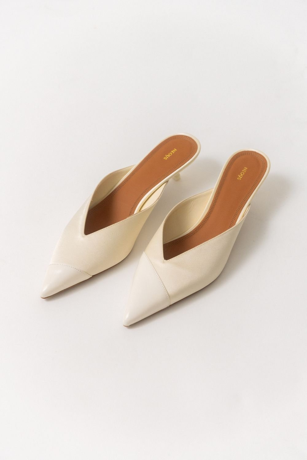 Neous Macondo Mules - Bessette