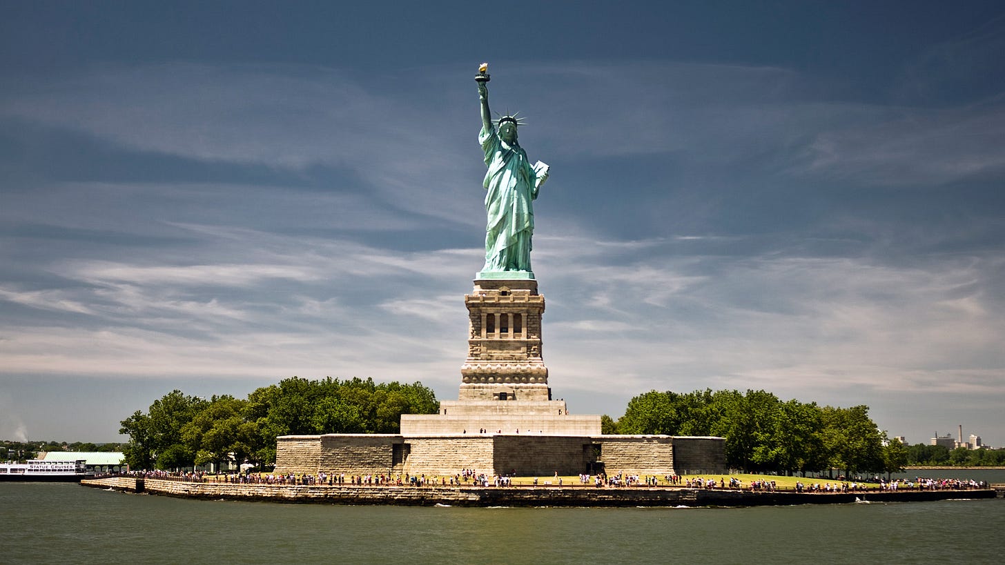 Statue of liberty in new york hd wallpaper | PixelsTalk.Net