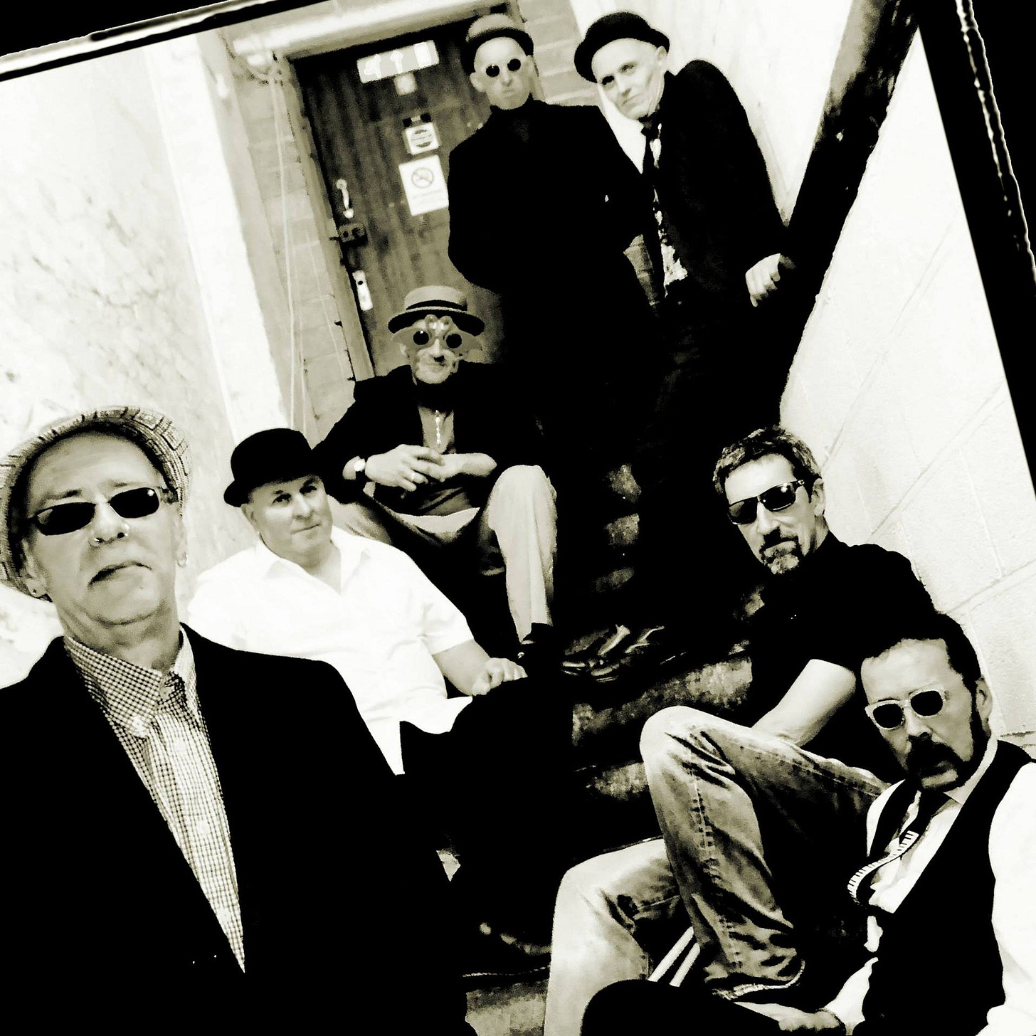 No photo description available.