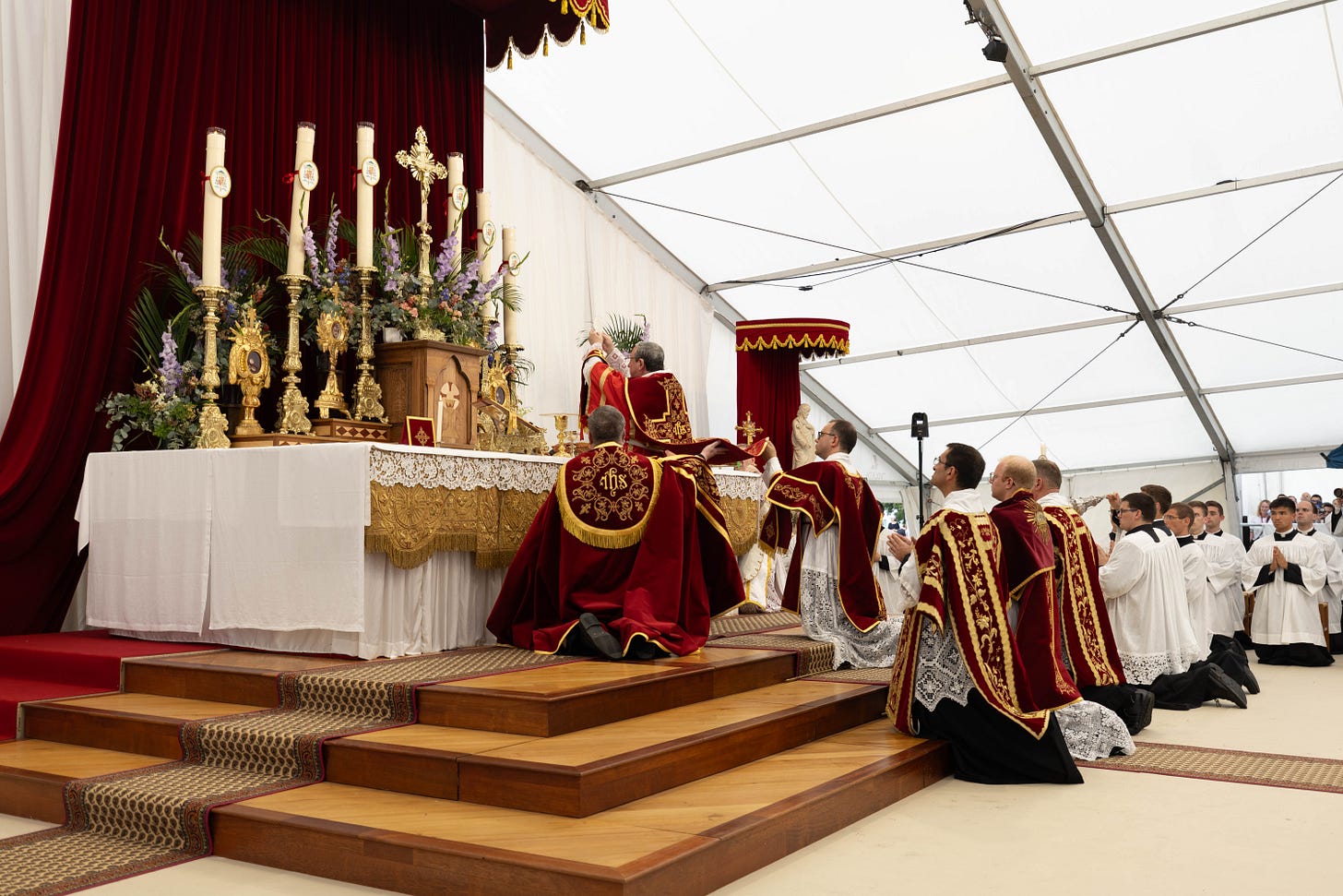 Vatican declares SSPX bishops, priests schismatic, says lay faithful risk  excommunication | National Catholic Reporter