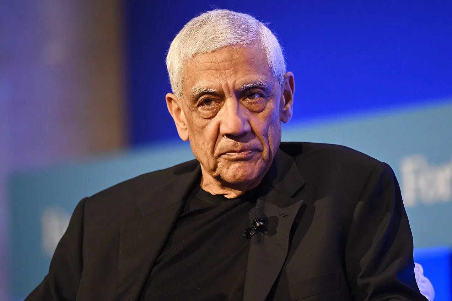 Silicon Valley billionaire Vinod Khosla calls for universal income because  AI will take over 80% of work in 80% of jobs | Fortune