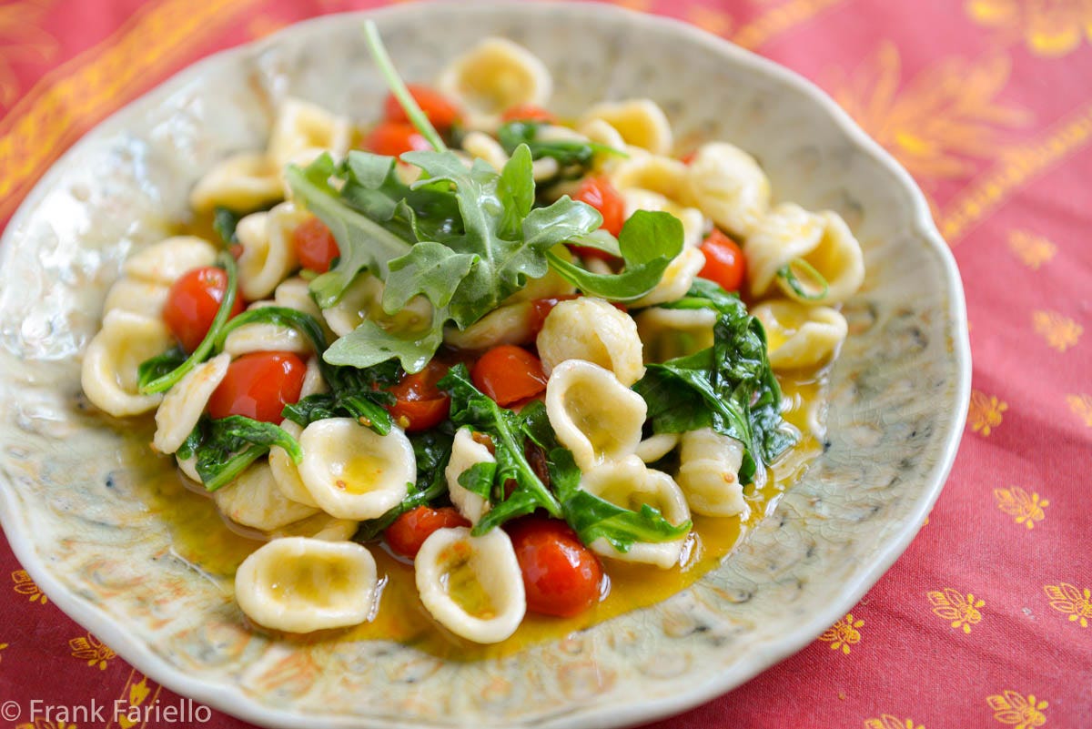 Orecchiette con pomodorini e rucola (Orecchiette Pasta with Cherry Tomatoes and Arugula)