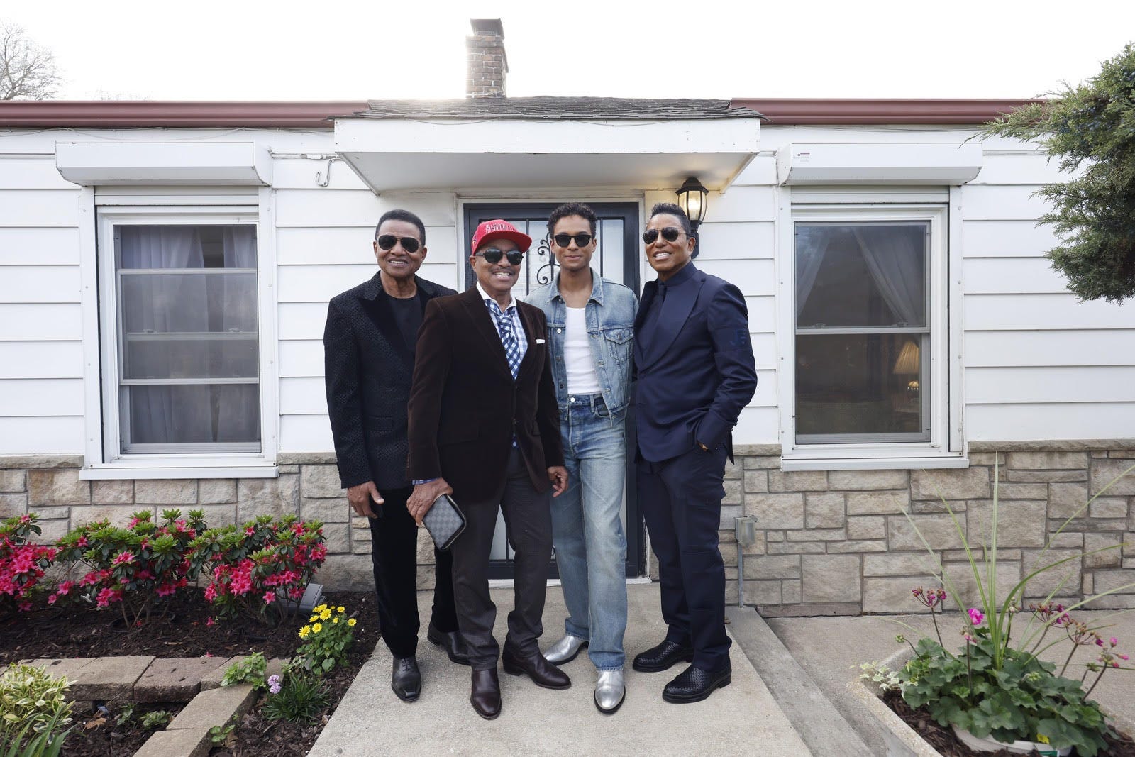 I'm goin back to Indiana. Indiana here I come. Jackson Family visits  Hometown For a