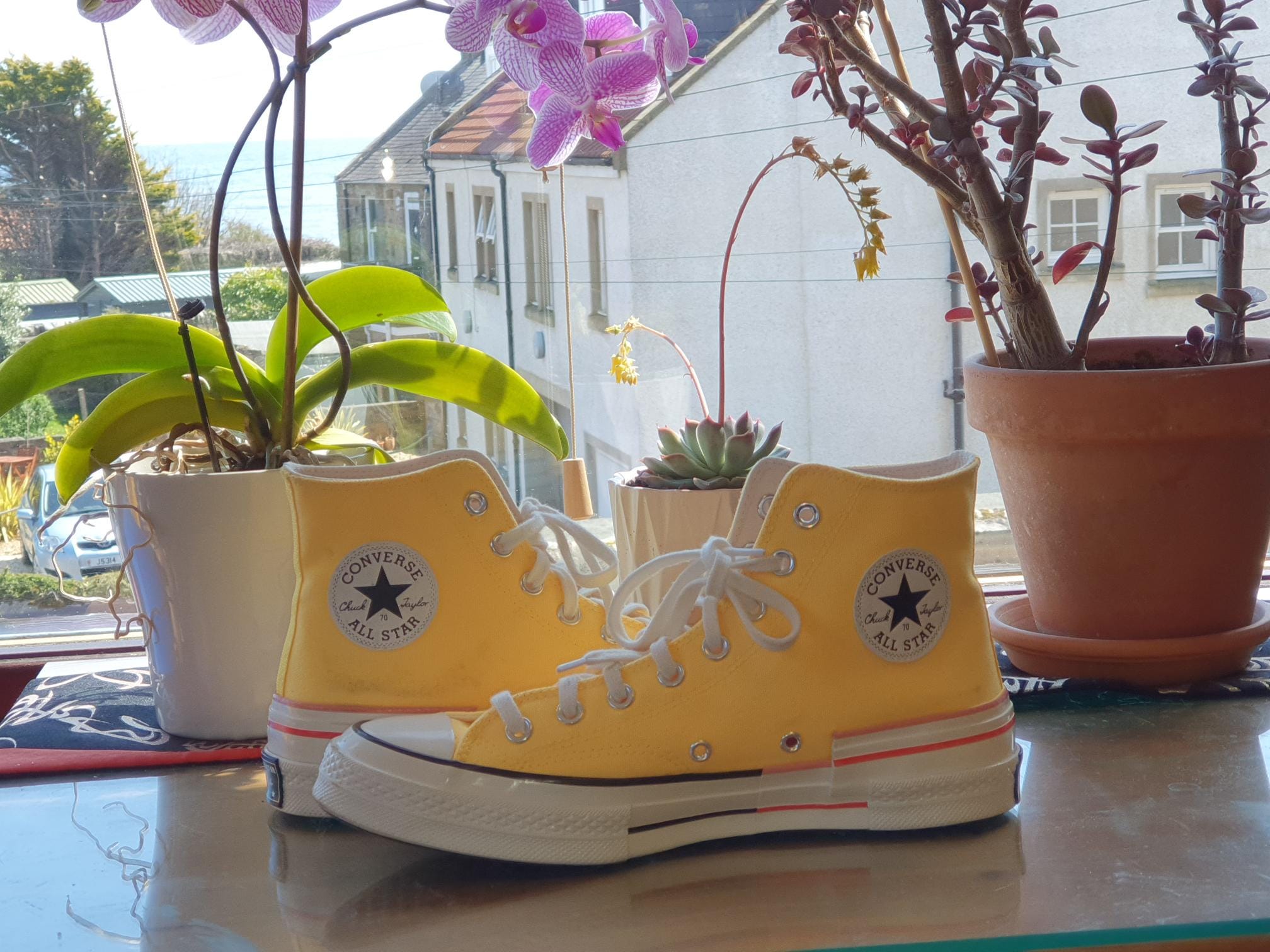 yellow converse