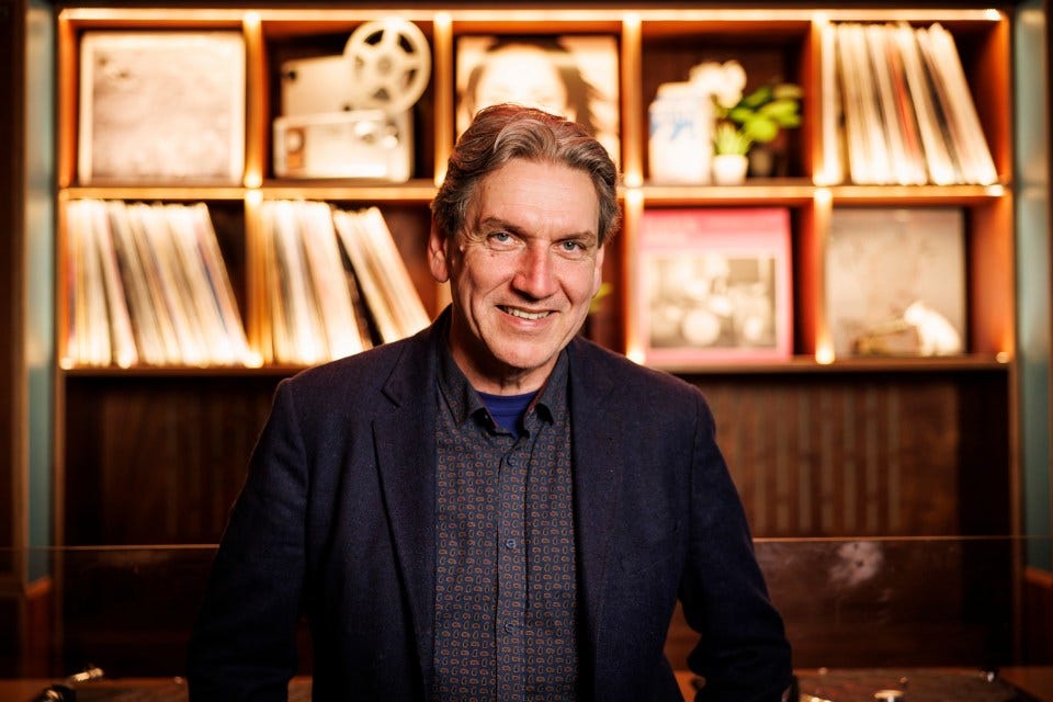 RTÉ Sean Rocks</p><p>Seán brings you three hours of exquisite music on Sunday afternoons, delighting all musical curiosities. RTÉ Sean Rocks</p><p>Seán brings you three hours of exquisite music on Sunday afternoons, delighting all musical curiosities.