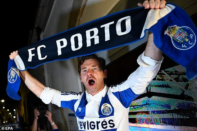 Andre Villas-Boas celebrates wildly after becoming Porto president with  landslide election win... as the ex-Chelsea and Tottenham boss declares the  Portuguese giants are 'free again' | Daily Mail Online