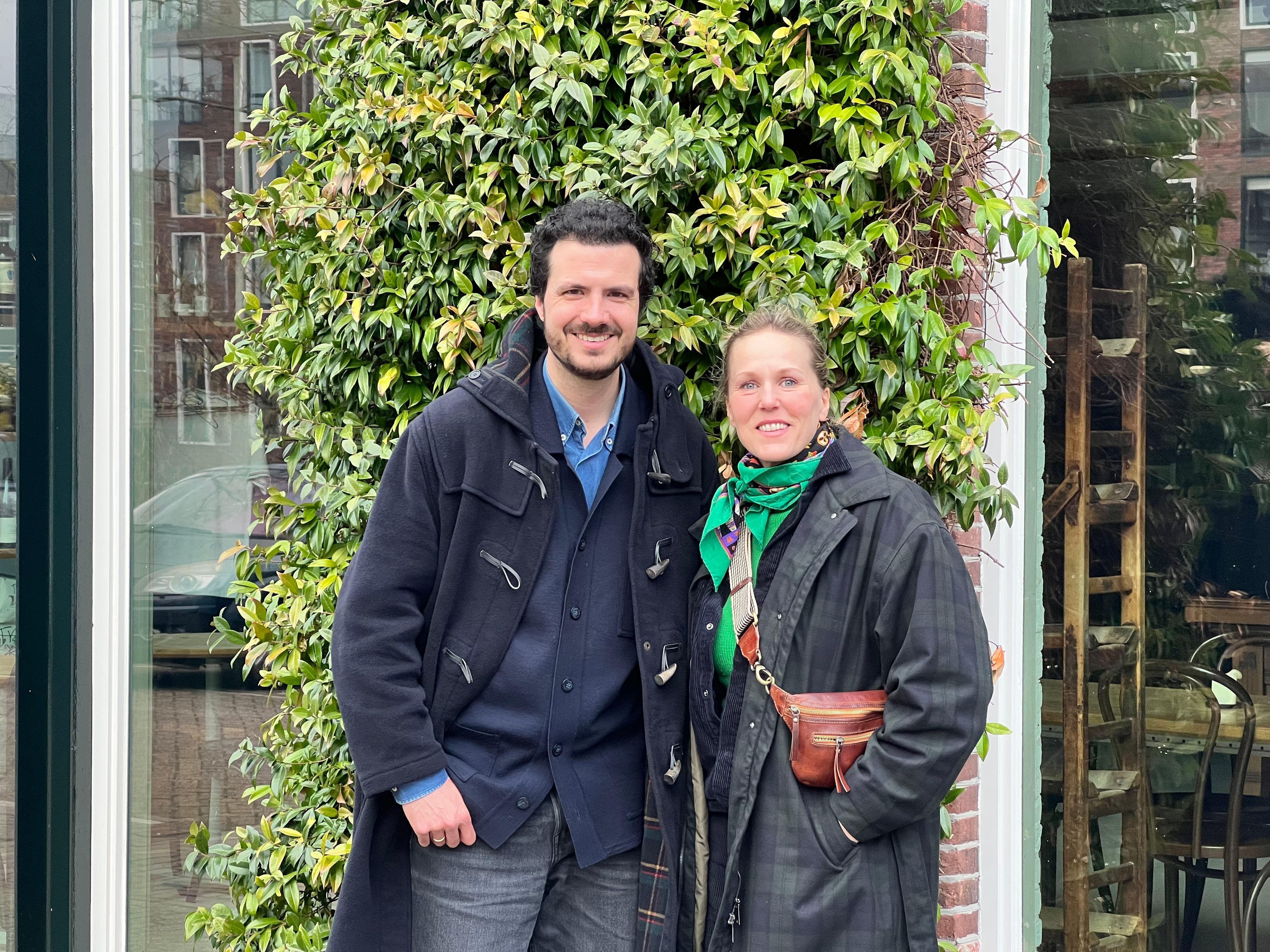 Een Mediahuis-gazet (NRC) die moet toegeven dat haar hoofddoekjournalist  (Oumaima Abalhaj) fake citaten uitvond en gewoon niet was op de plaats waar  ze beweerde geweest te zijn in haar artikel. NRC behoort, image size:4032x3024