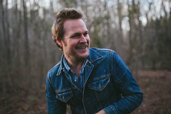 2015HissGoldenMessenger_Press2_190115