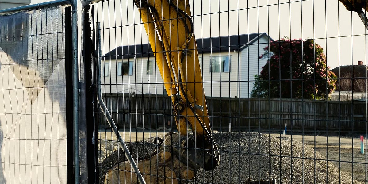 Auckland chooses high house prices & low GDP