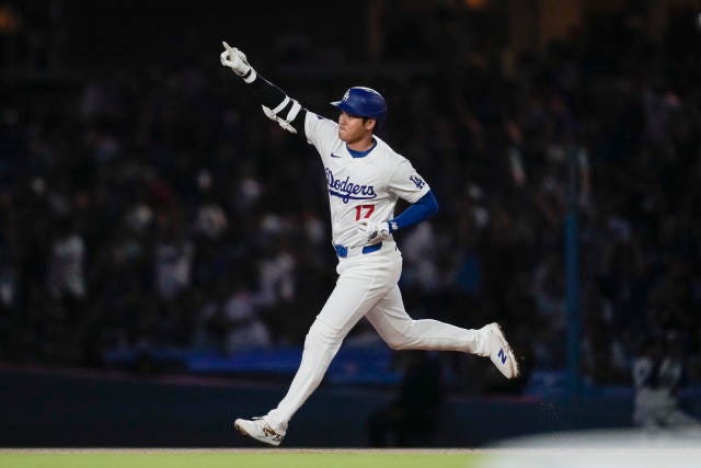 Shohei Ohtani reaches 50-50: Dodgers star makes MLB history - Yahoo Sports