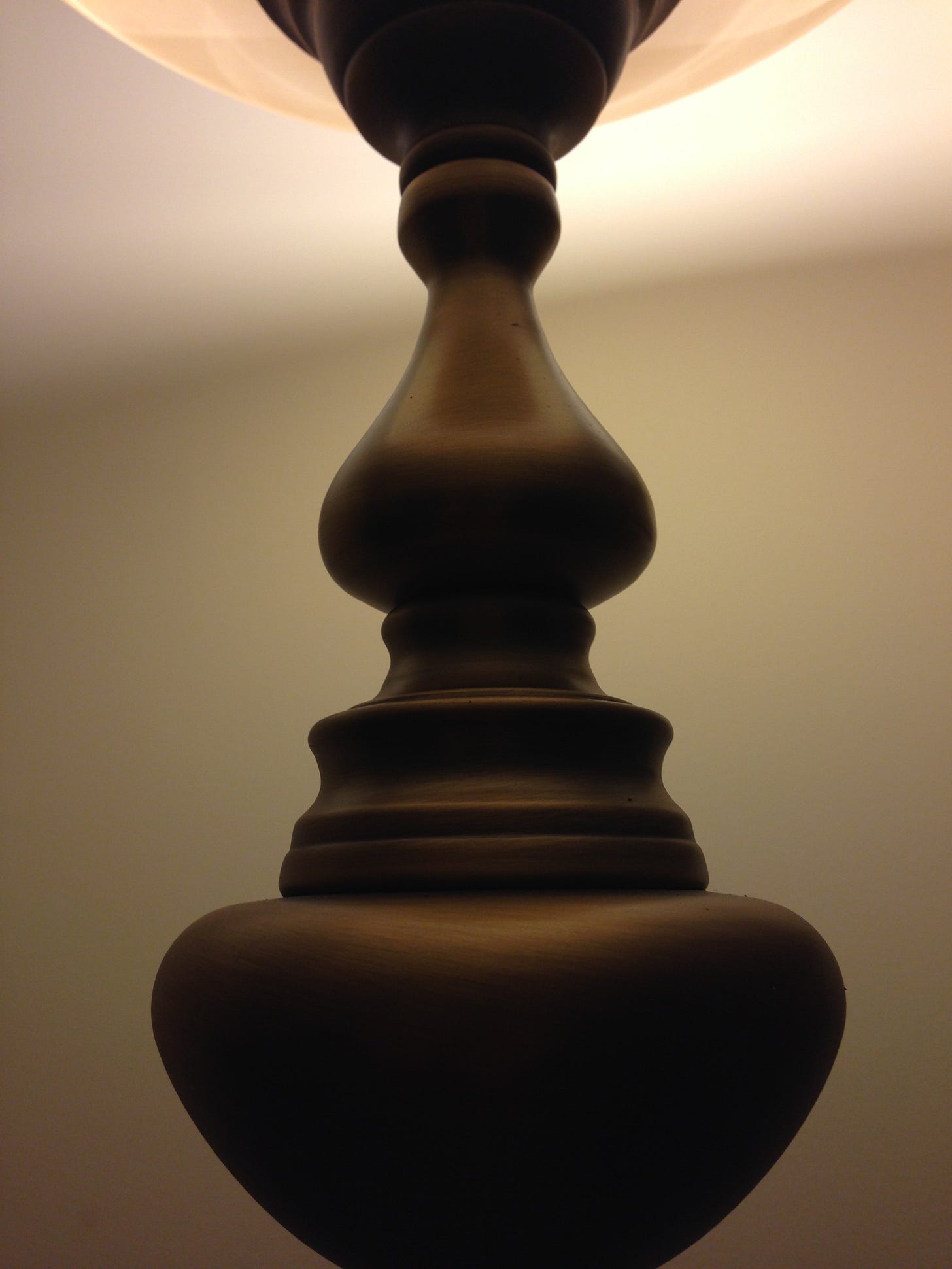 ‘Lamp Kiss’ (Photo by Ramsey Hanhan, 2017)