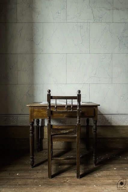 No photo description available.